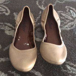 Lucky brand flats
